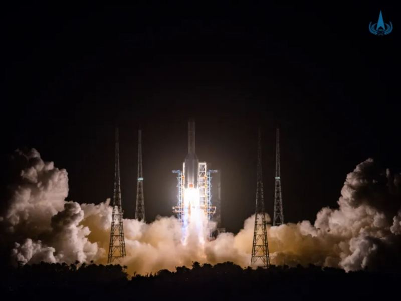 Launch of the Chang'e-5 atop a Long March 5 rocket at Wenchang Satellite Launch Center.